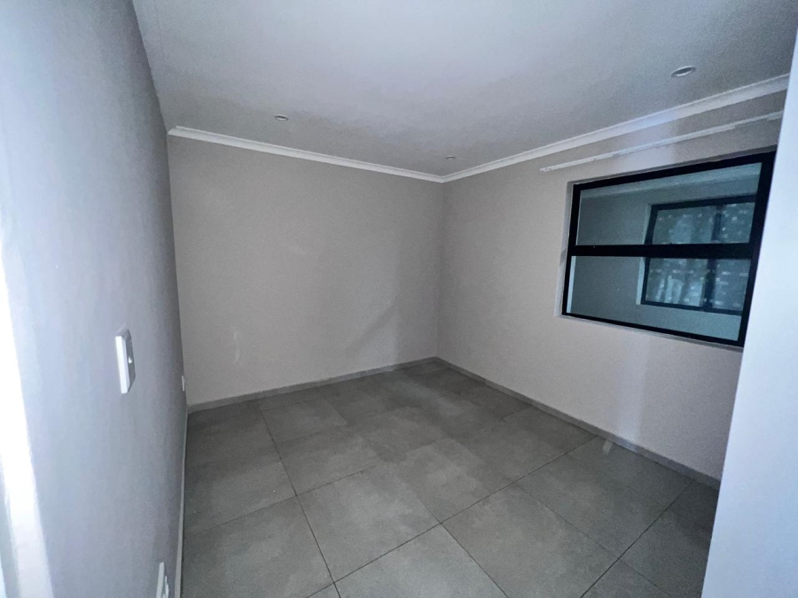 3 Bedroom Property for Sale in Parklands East Western Cape